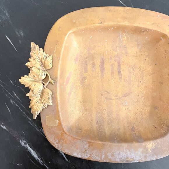 Vintage 10in Square Brass Tray Trinket Dish Ivy Leaf Handles Gold - Picture 3 of 9